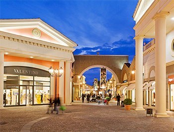 Castel Romano Outlet в Риме