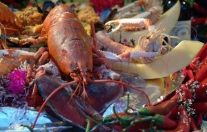 Блюдо с омарами