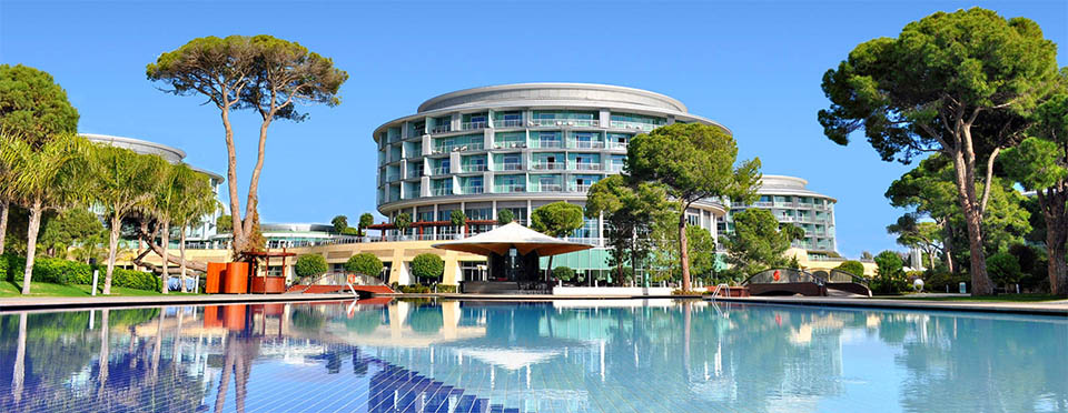 Бассейн в отеле Calista Luxury Resort 5*