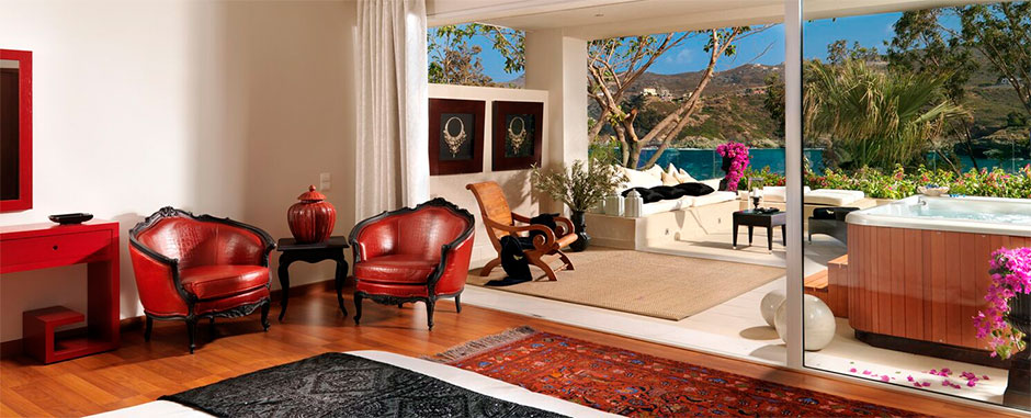 Luxury Junior Suite with private jacuzzi in the Capsis Resort 5*