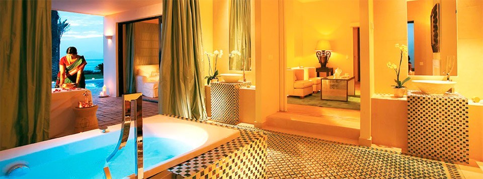 Комната для Аюрведы в отеле Grecotel Mandola Rosa 5*